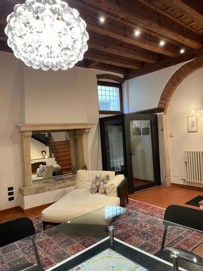 ヴェローナ Loft Ponte Pietraヴィラ エクステリア 写真